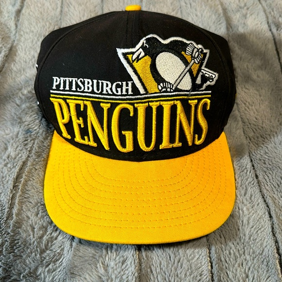Vintage Pittsburgh Penguins New Era Hat - Picture 1 of 6